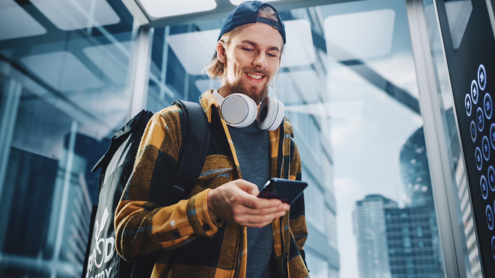 Distribution & Growth